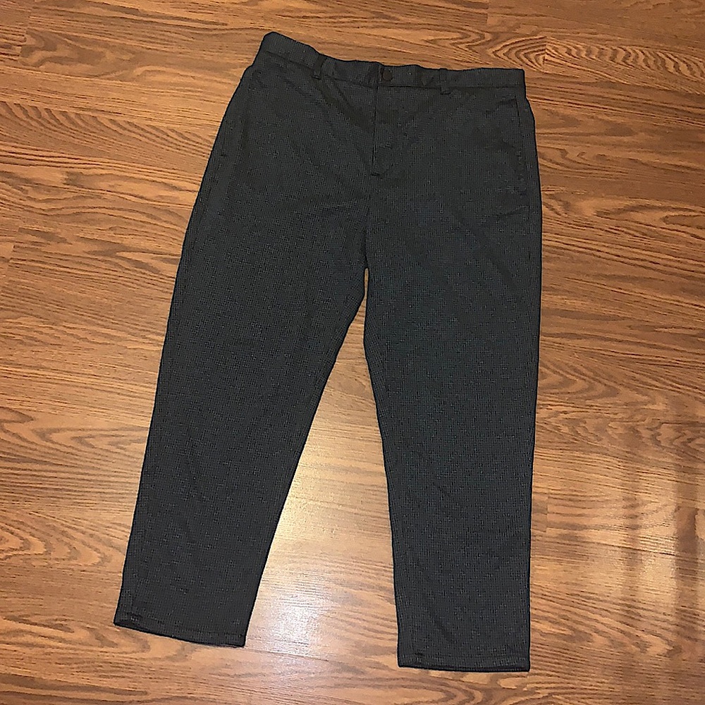 SOLD - Zara Men’s Size L Dark Grey Dress Pants
